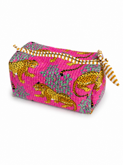 GESTEPPTE KOSMETIKTASCHE – GRACE