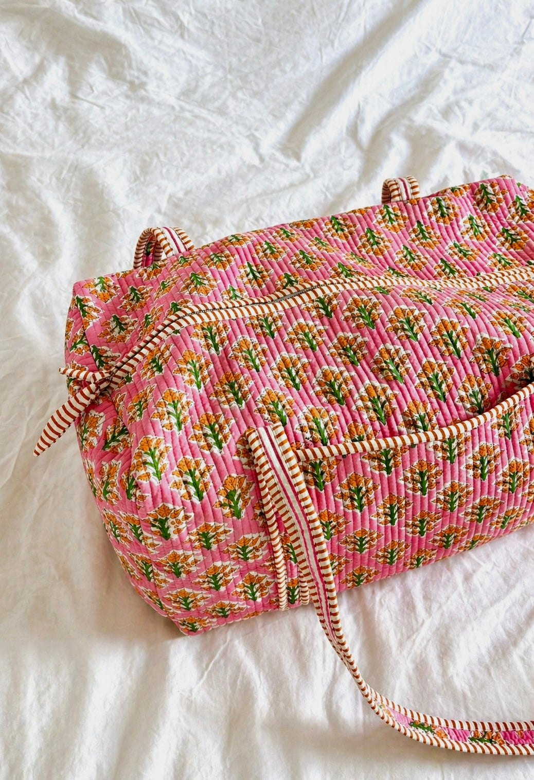 BOLSO DE VIAJE ACOLCHADO – CAROLINE